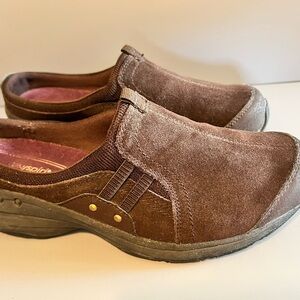 Easy Spirit Brown Suede Mules Women’s Size 9 EUC